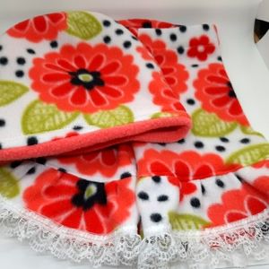 Baby lace trimmed fleece bellbottms w/matching hat